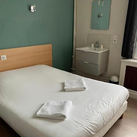 Hotel Aux Bons Amis Reims Kültér fotó